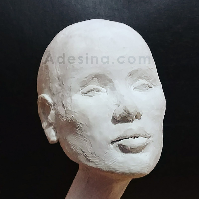 Classic Femme sculpture by Adesina